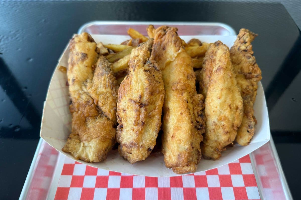 Chicken Tenders with Fries (5 pcs)