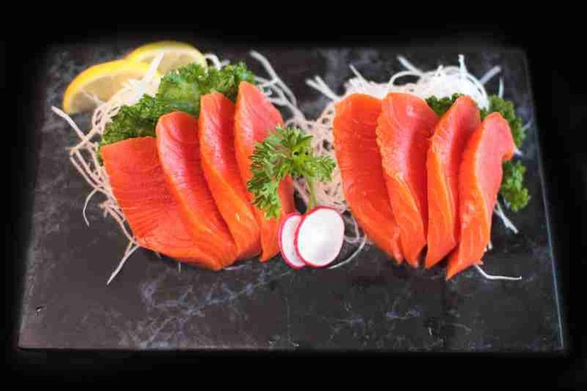 Salmon Sashimi (6pcs)