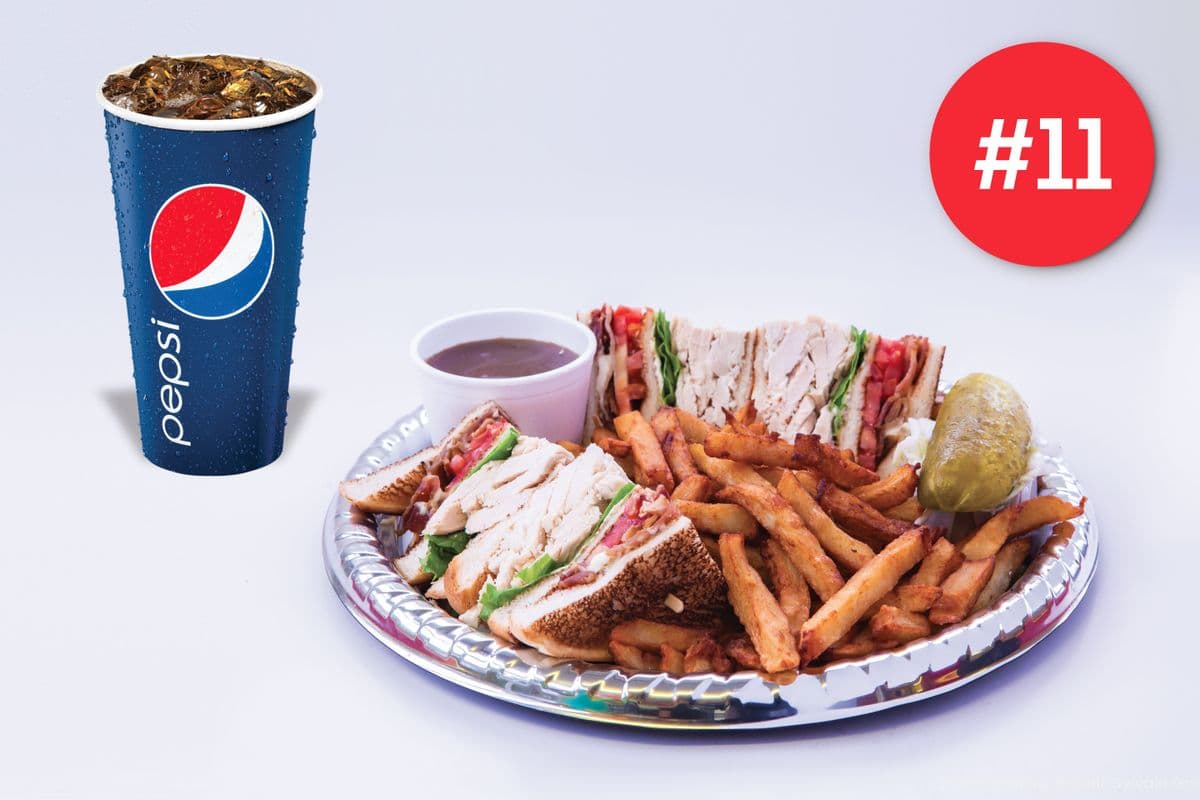 TRIO #11 CLUB SANDWICH + FRITES + LIQUEUR