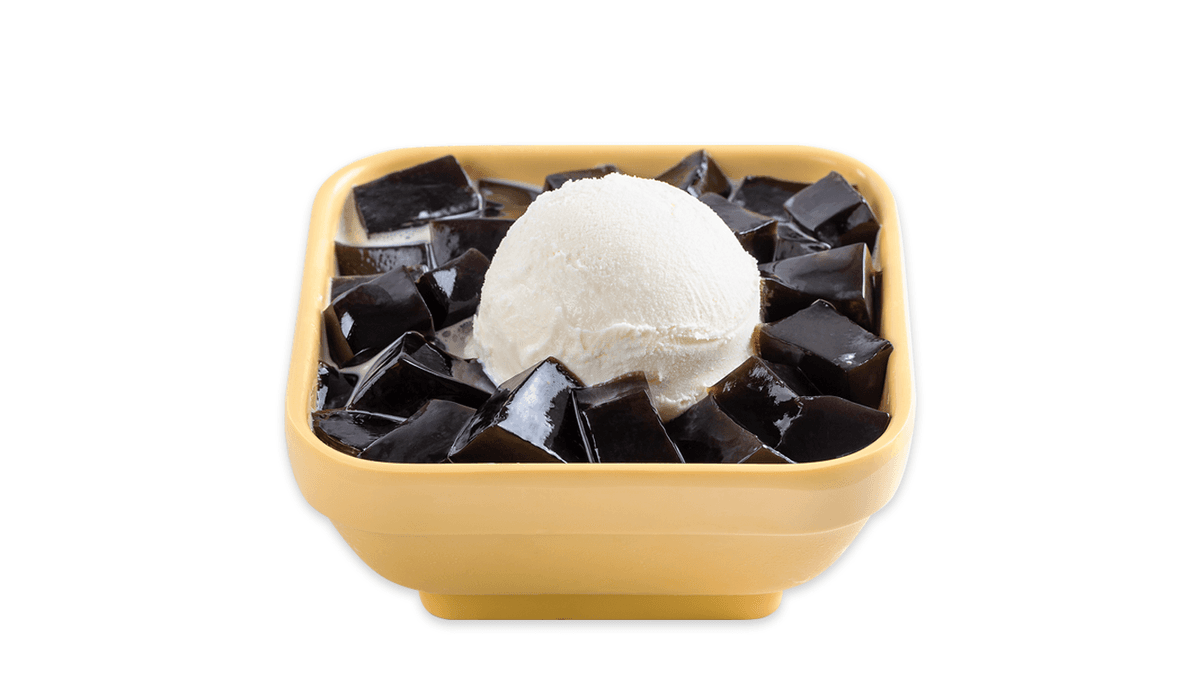 Grass Jelly and Vanilla Ice Cream with Vanilla Frost - 雪山凉粉配香草雪糕