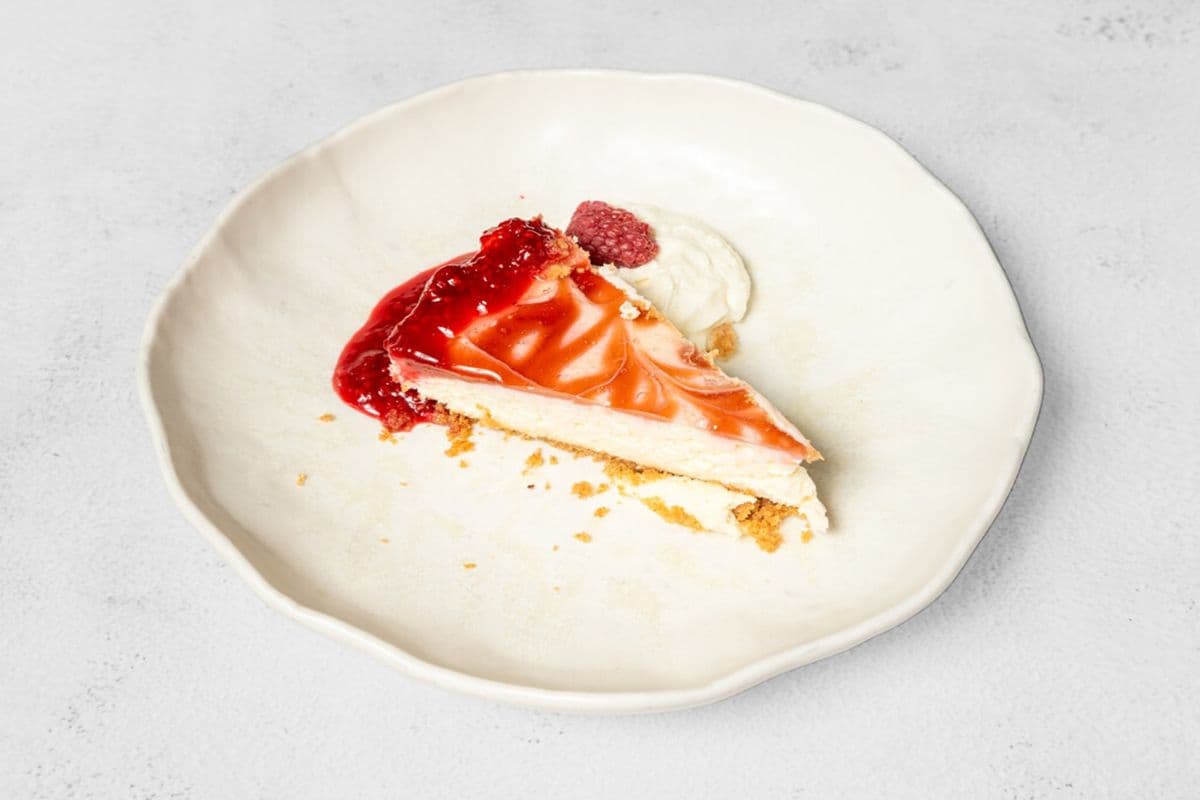 White Chocolate Raspberry Cheesecake