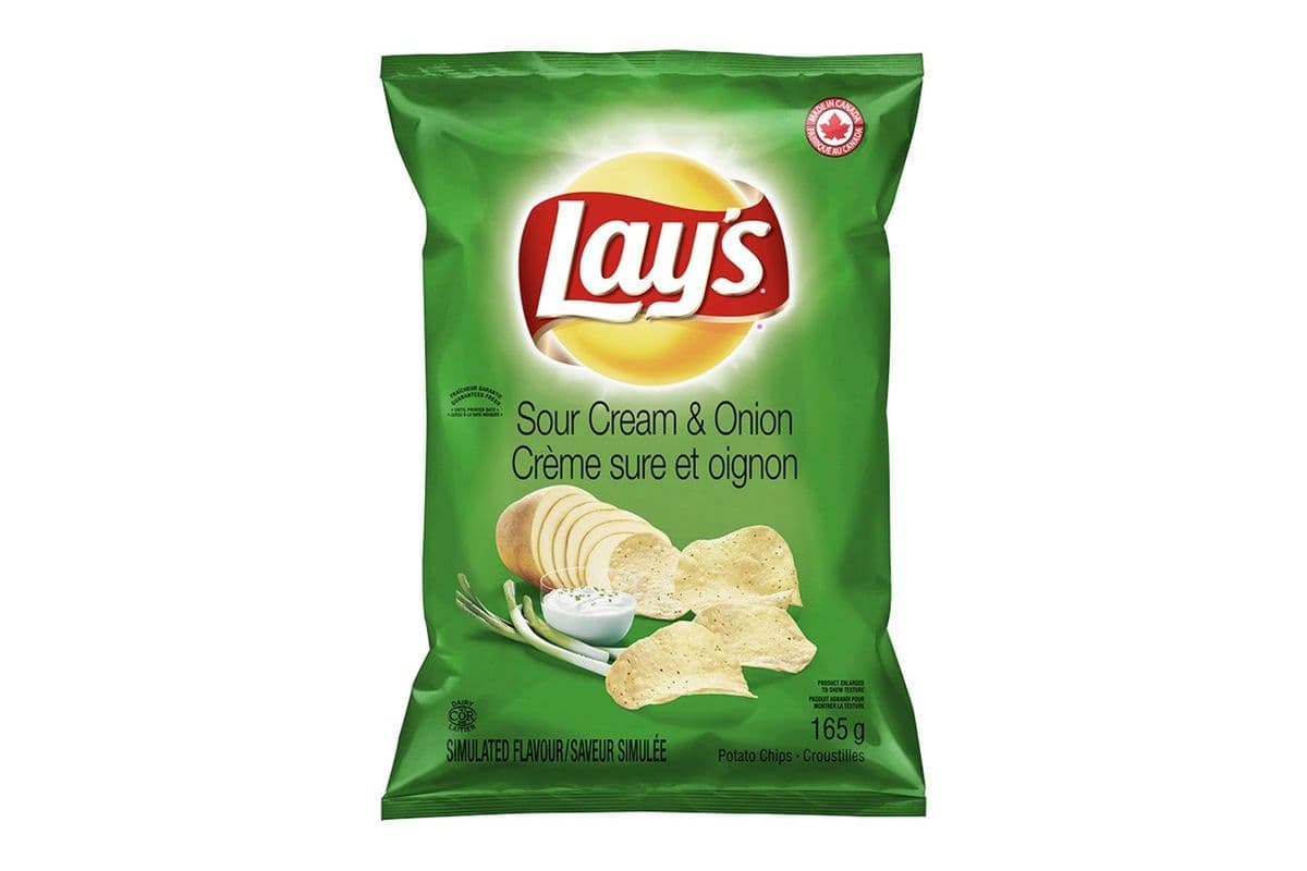 Lay's Sour Cream and Onion (220g)