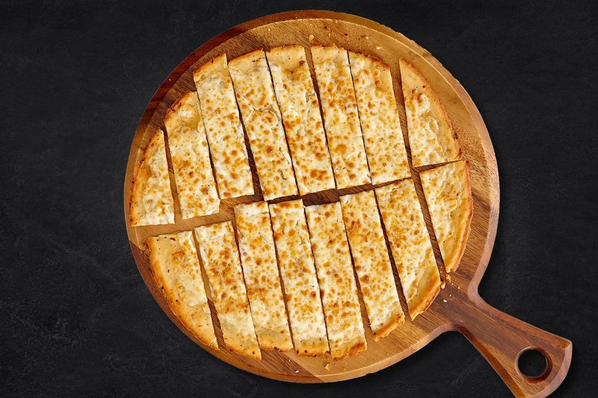 9" Cauliflower Crust Garlic Cheese Fingers