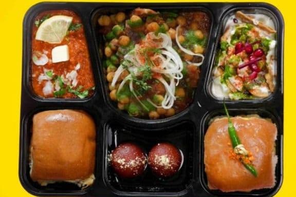 Dil se Desi Thali 5 Chaats in 1