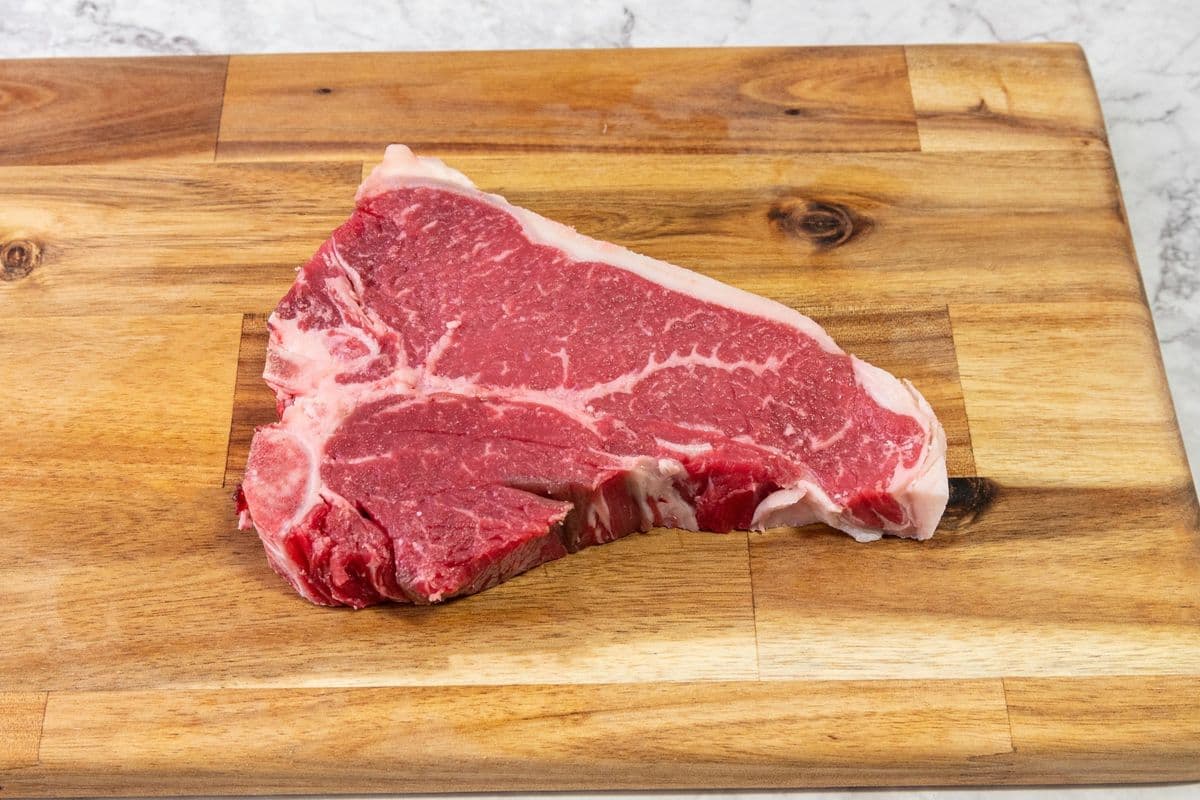 T-Bone Steak (1 lb)