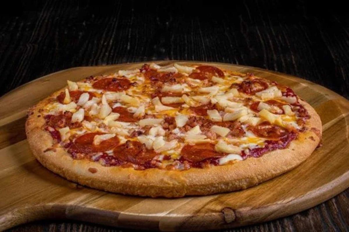 14" Kicko Hawaiian Pizza