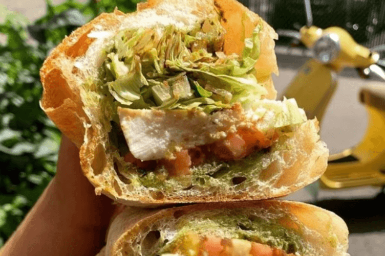 Sandwich Caprese / Caprese Sandwich