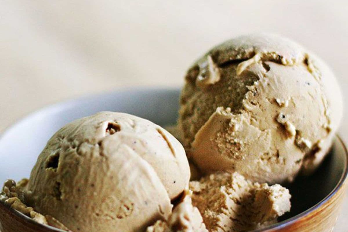 Coffee Ice Cream Housemae (自制咖啡冰激凌)