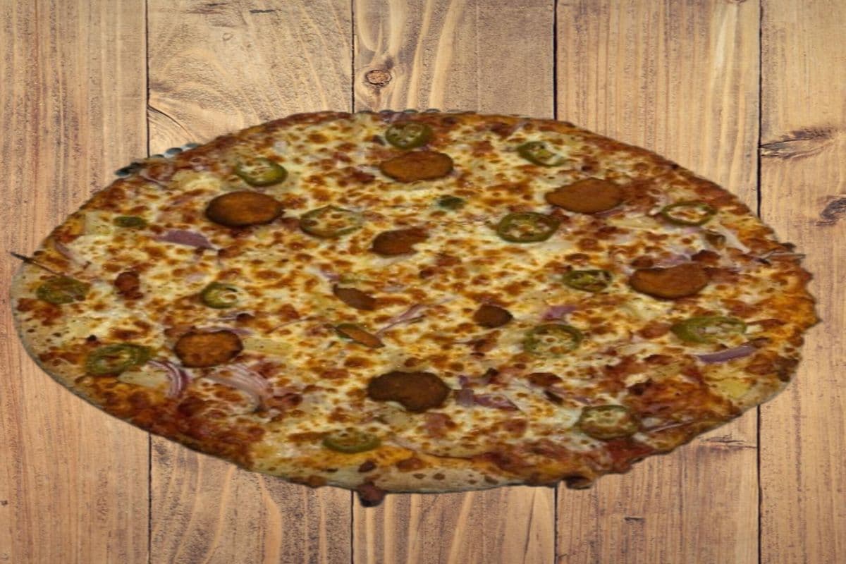 Hawaiian Veggie Pizza - Everyday Special (5 Toppings, 1 Dip, 1 Pop)
