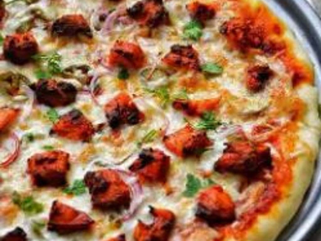 Butter Chicken Pizza