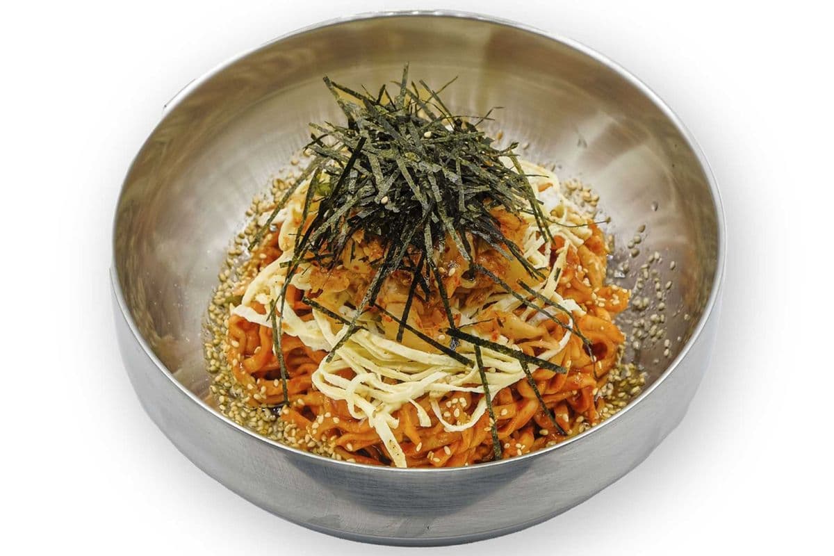 Spicy Cold Kimchi Kalguksu