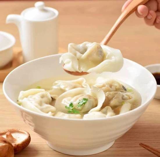 Poulet wonton soupe