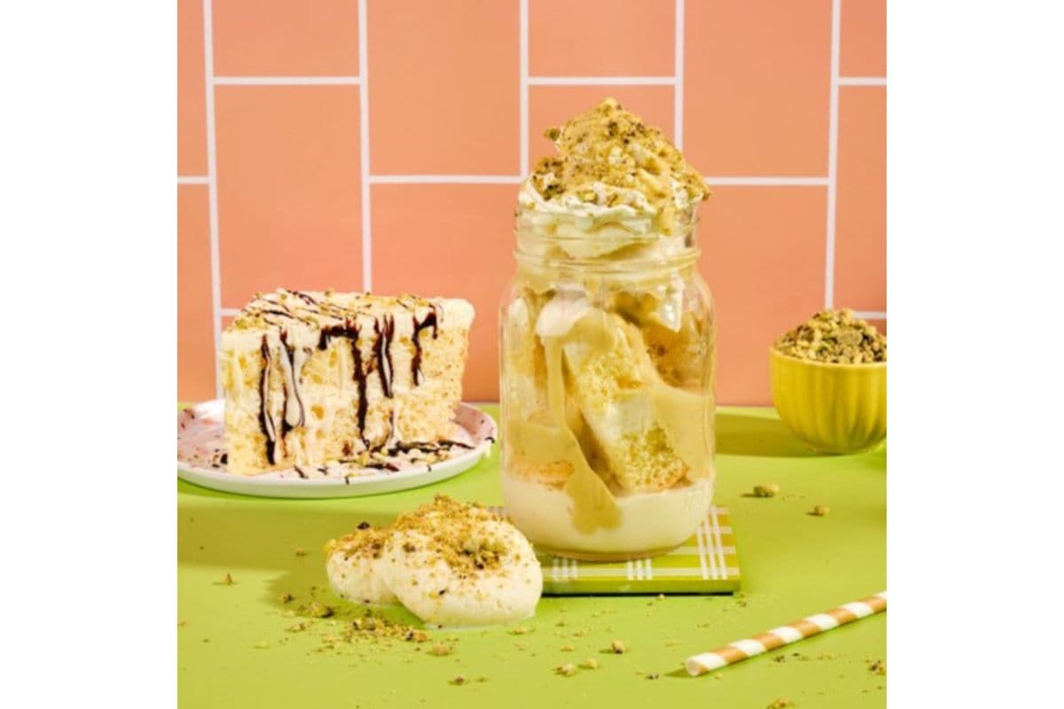 ICJ Rasmalai Pista Cake Jar