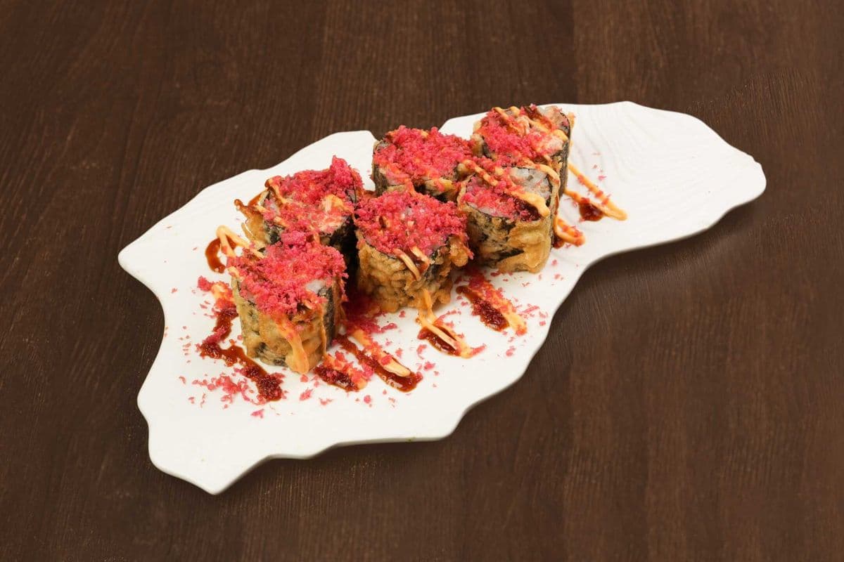 Um15 Tempura Spicy Salmon Maki天妇罗辣三文鱼卷