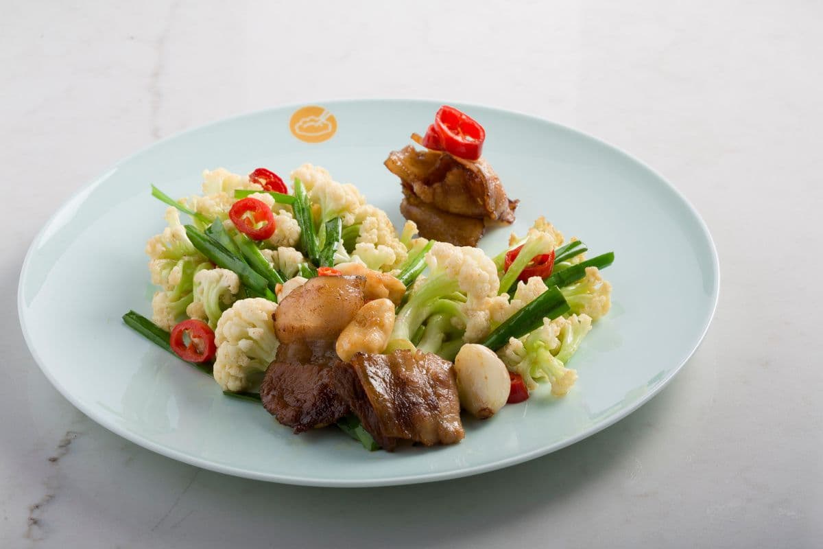 Spicy Stir-Fried Cauliflower 钵子花菜