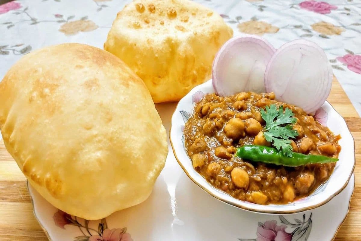Chana Bhatura