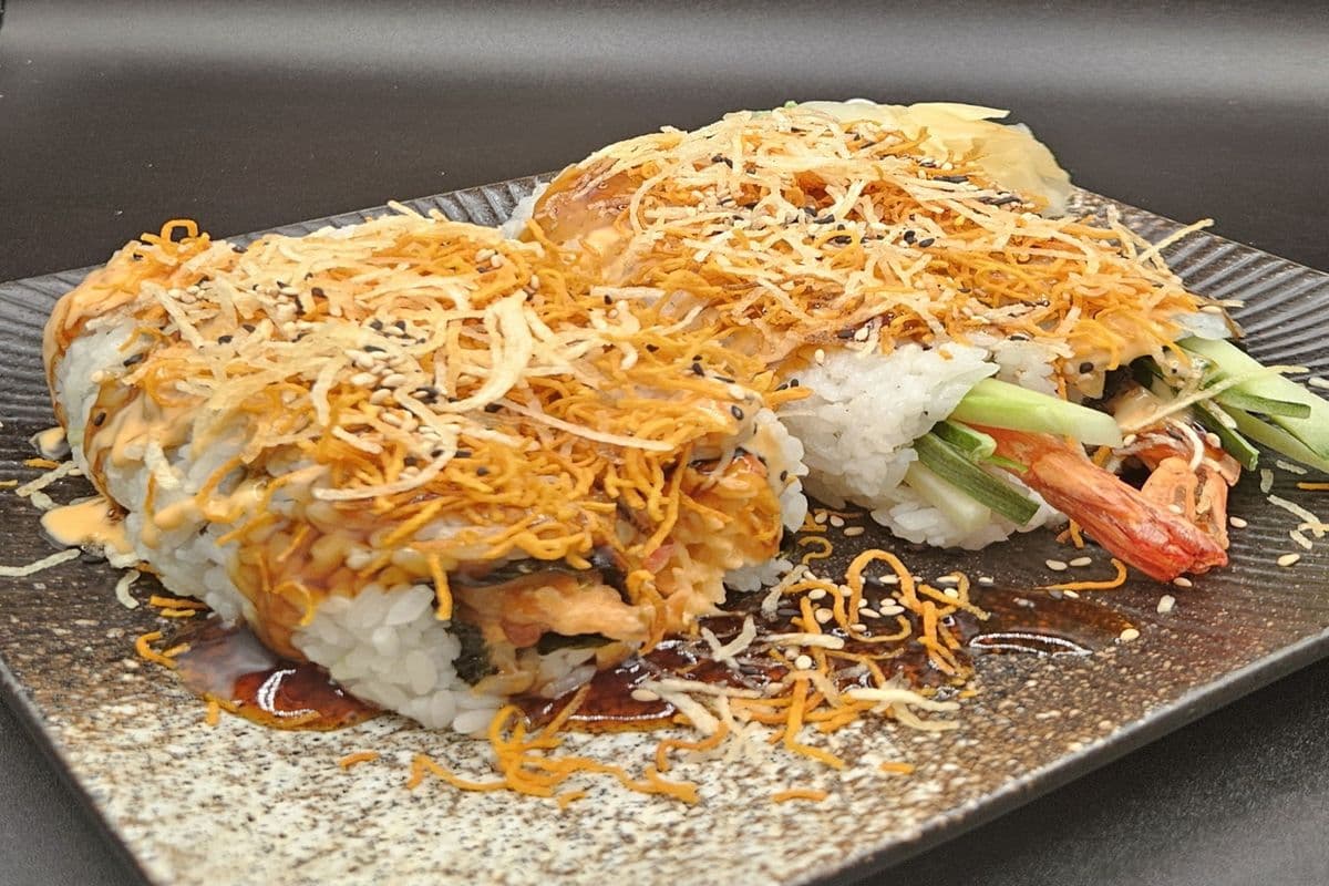 Double Crunch Roll (16 pcs)