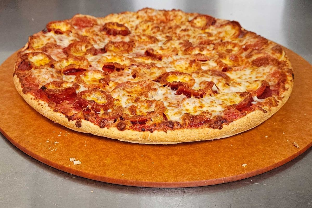 Medium Pepperoni