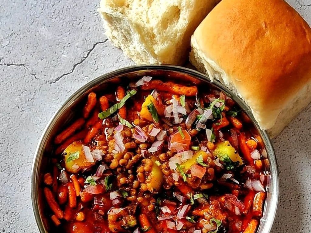 Misal Pav