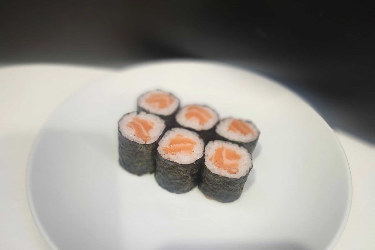 Salmon Maki GF