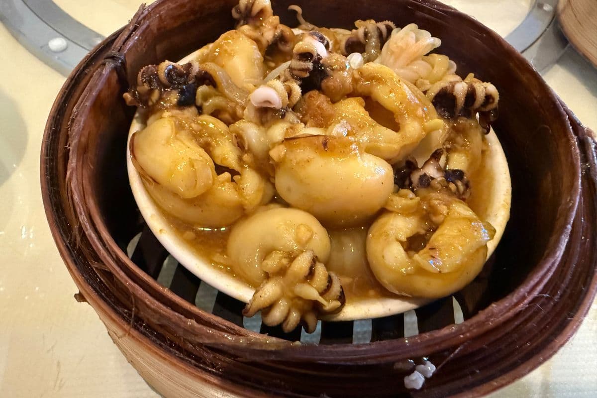A07 Steamed Cuttlefish w. Curry 咖喱蒸墨魚仔