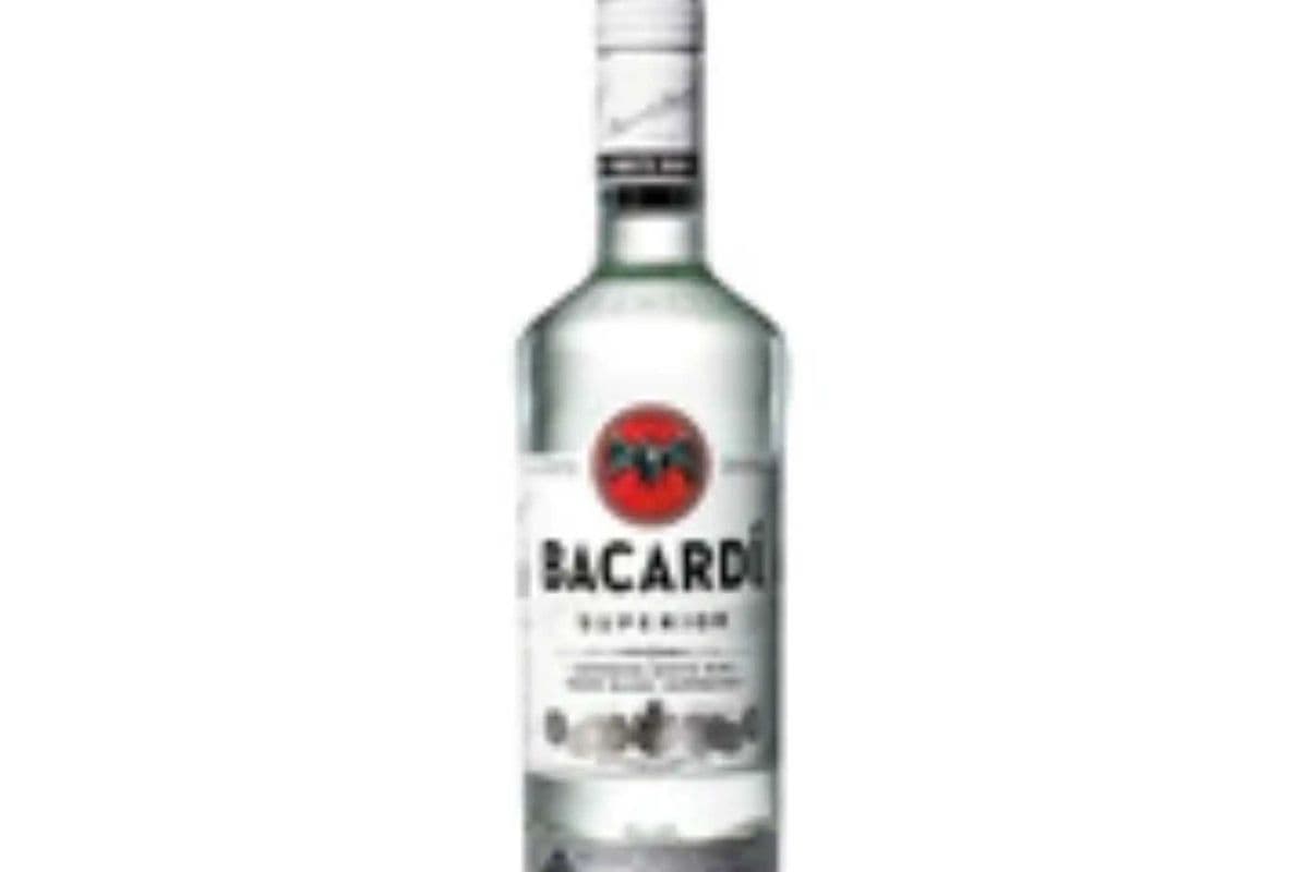 Bacardi White Rum (1 x 750 ml)