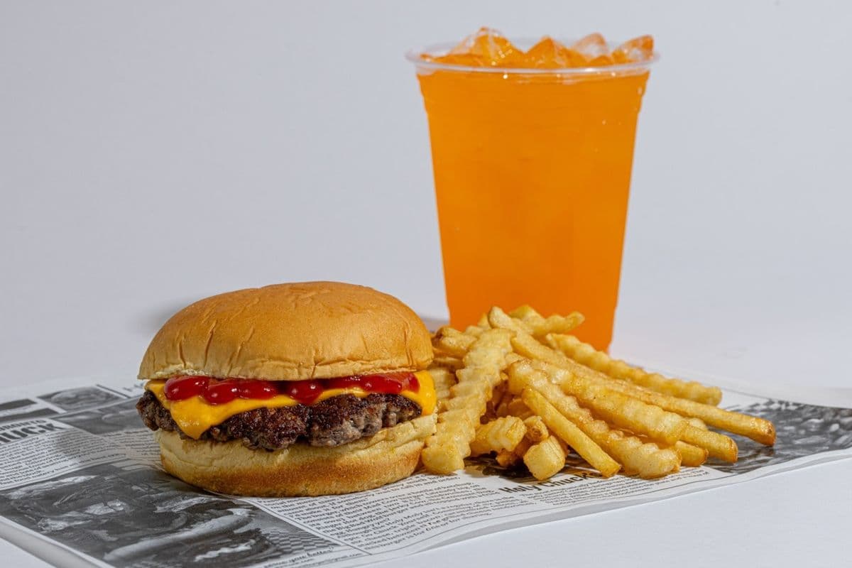 Jr. Chucks Cheeseburger Combo