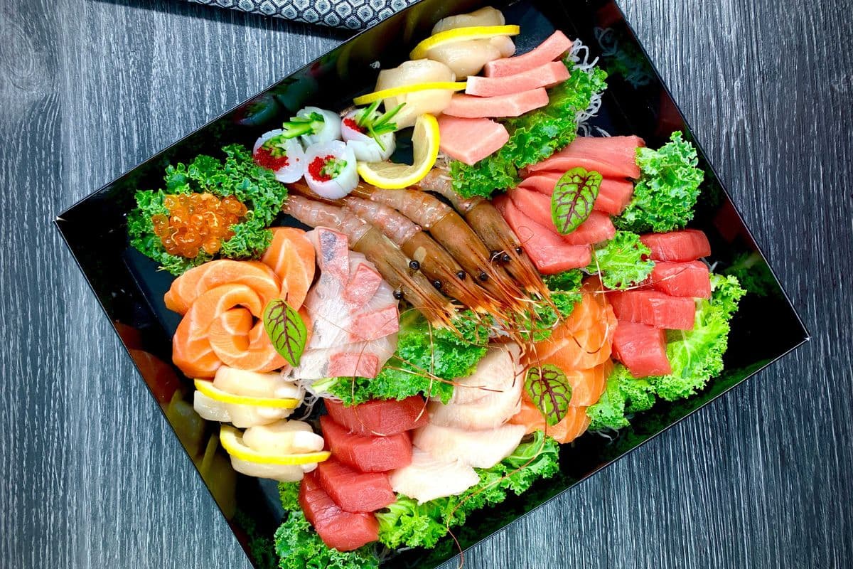 S2 Supreme Sashimi 44 pcs (for 4)