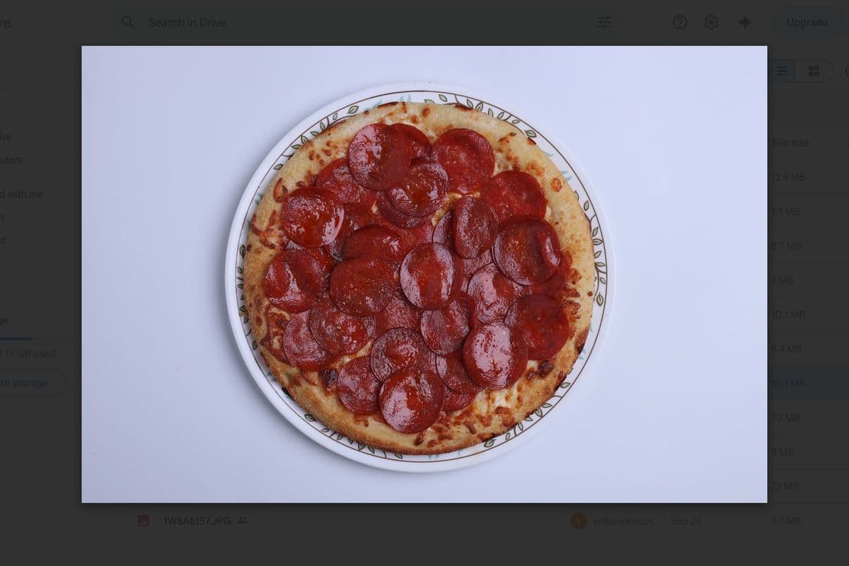 Large Super Pepperoni Pizza