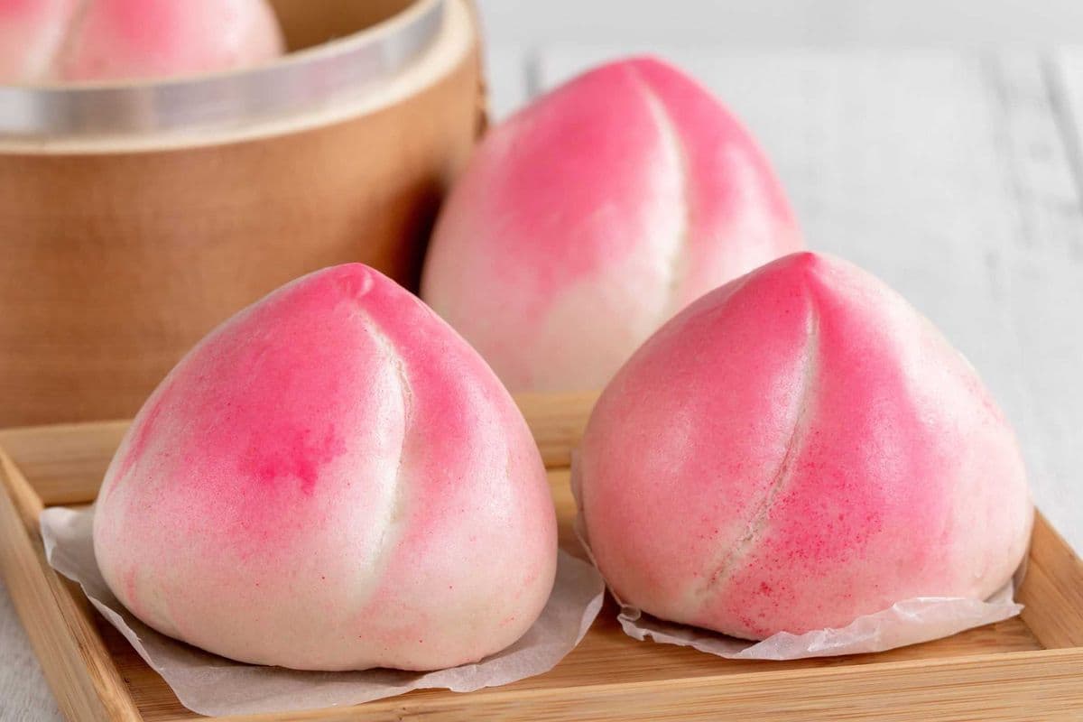 4 Steamed Red Bean Buns