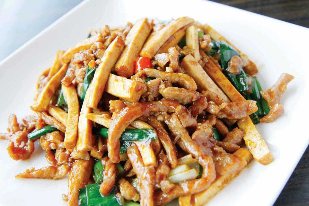 Stir Fried Shredded Pork and Bean Curd with Chili Pepper 干絲肉絲