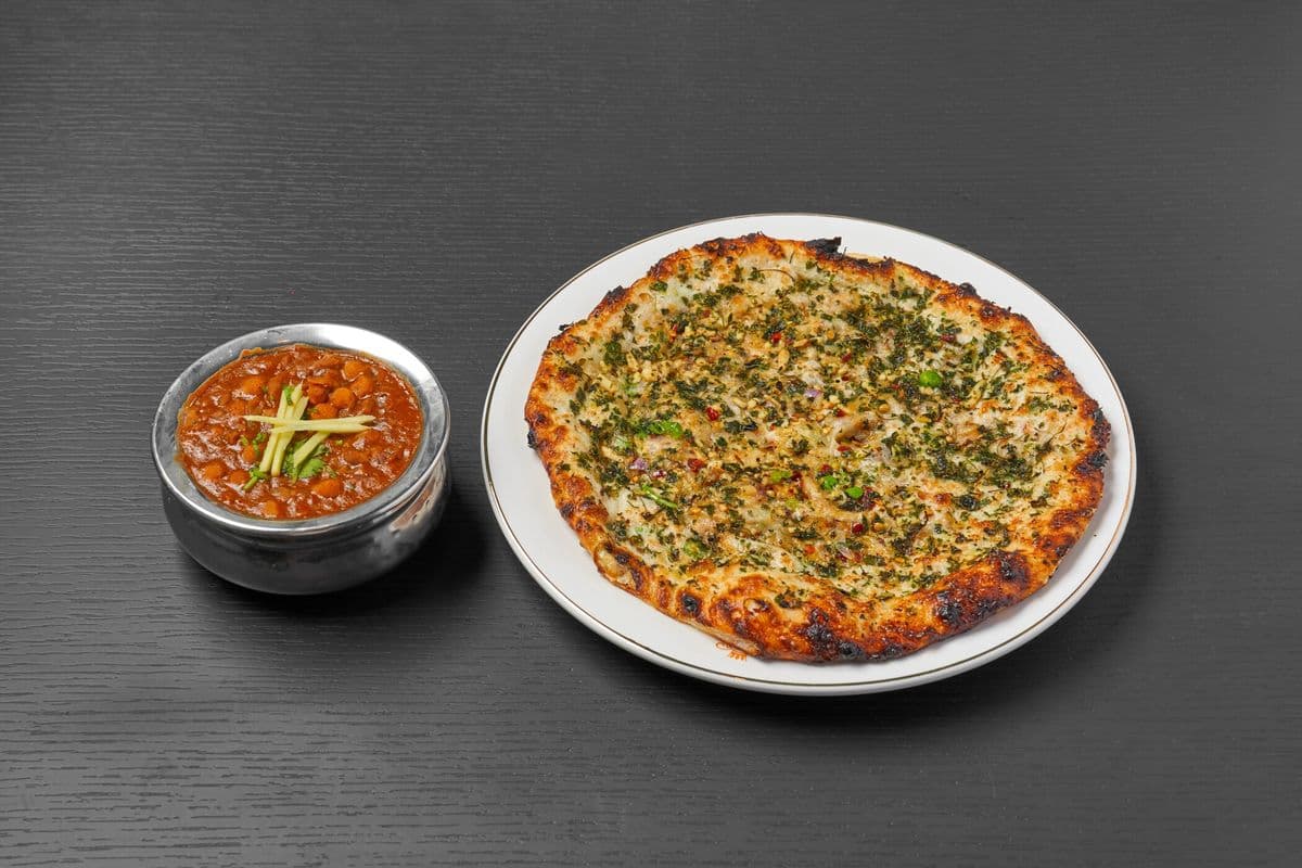 Amritsari Kulcha with Chana