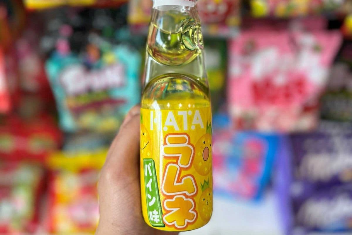 (JAPAN) HATA RAMUNE PINEAPPLE SODA🍍✨- 200ML