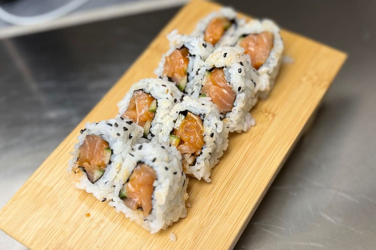 Spicy Salmon Roll