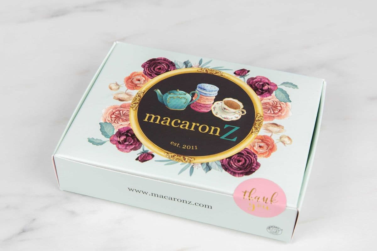 Macaron and Mini Donut Petit Taster Box (8 Piece Assorted)