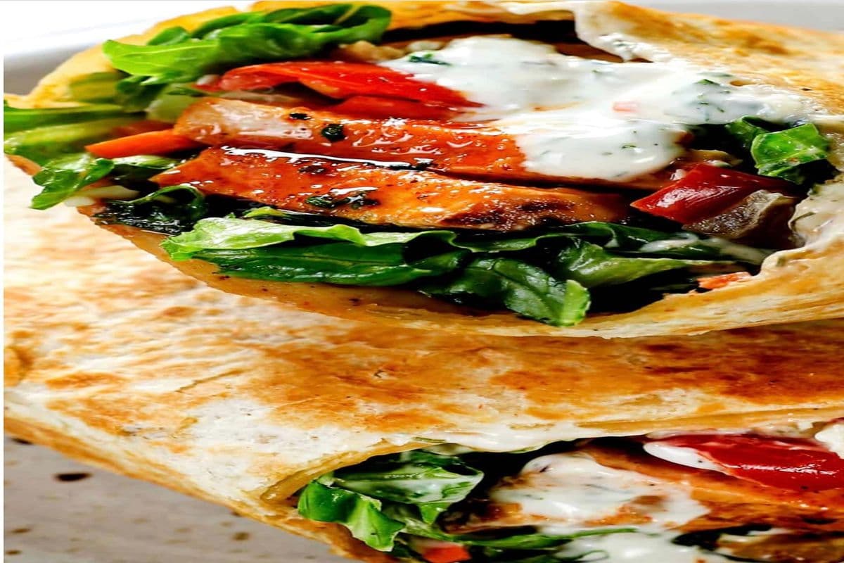 Spicy Buffalo Chicken Wrap (650 cal)