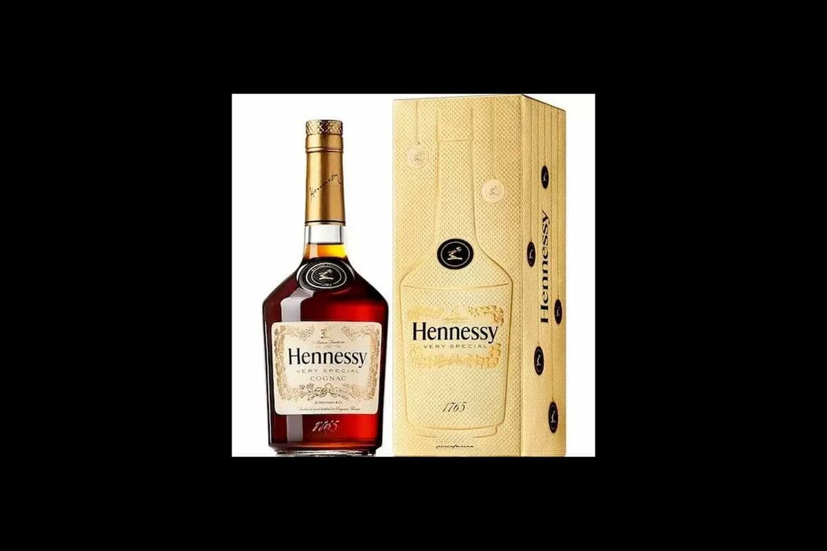 Hennessey V.S (750 ml Bottle) (1 x 750 ML) (1 x 750ml)