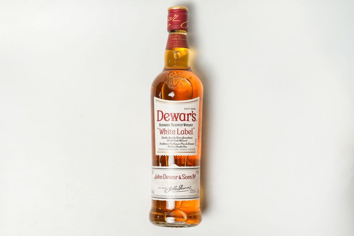 Dewars White Label (1 x 750 ml)