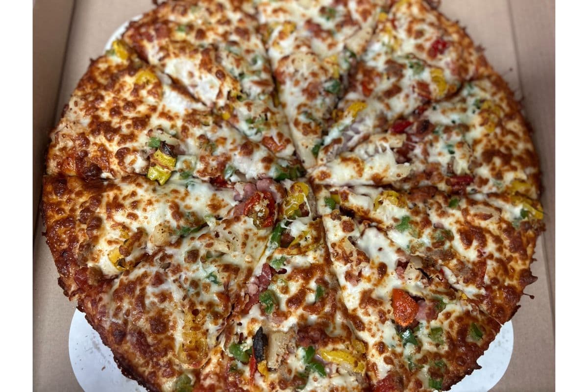 Single 10" Volcano Chicken Pizza