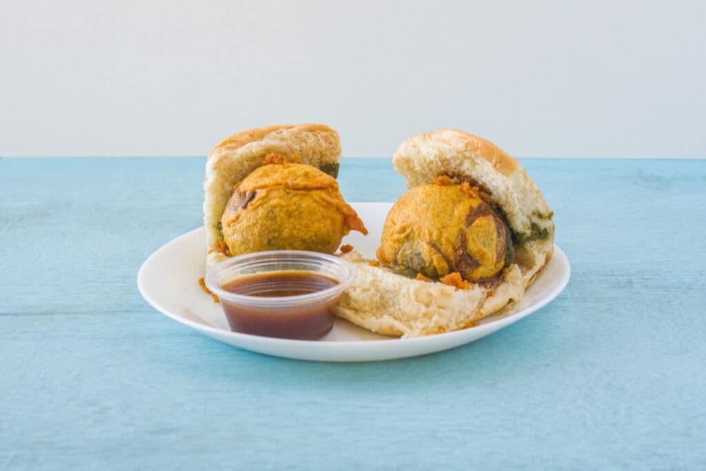 Vada Pav (2 pcs)