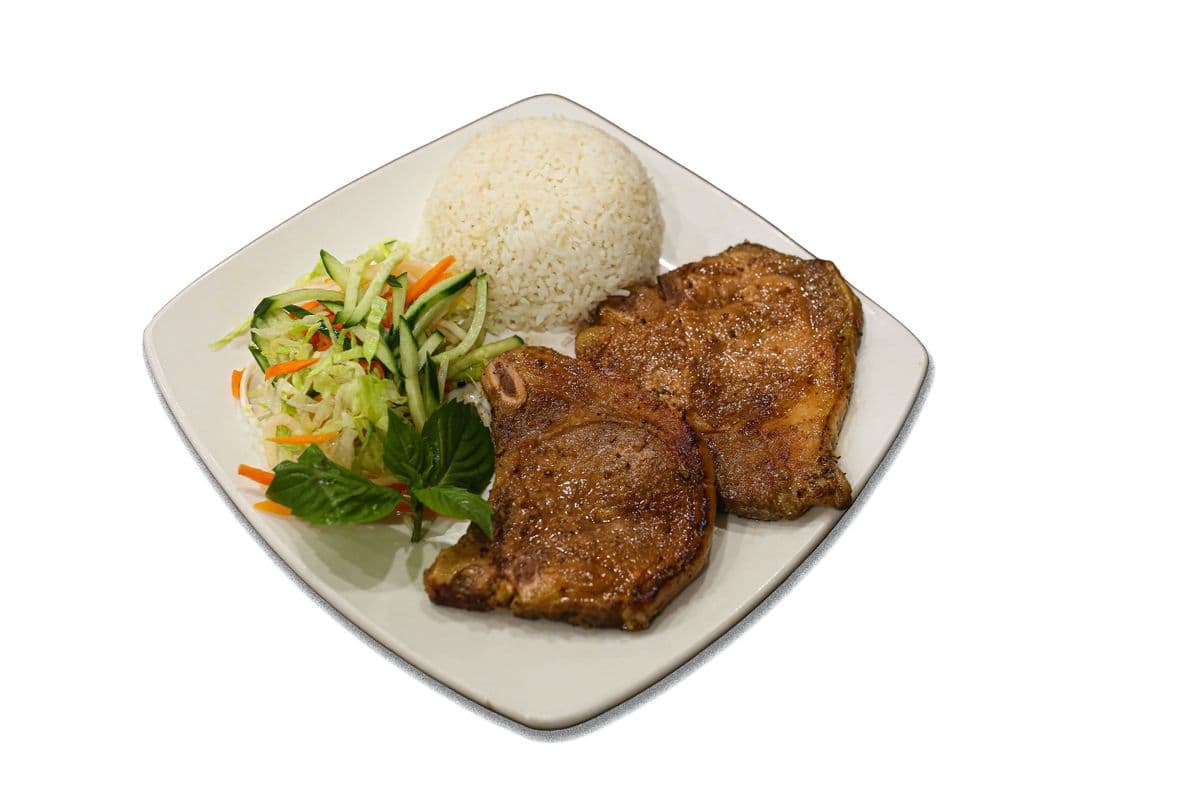 88. Grilled Lemongrass Pork Chops (Com Suon Nuong Sa)