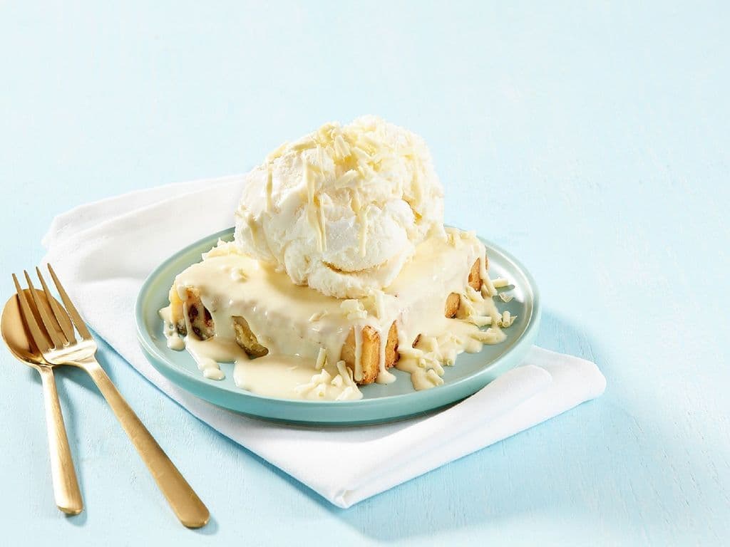 White Chocolate Brownie w/ Ice Cream