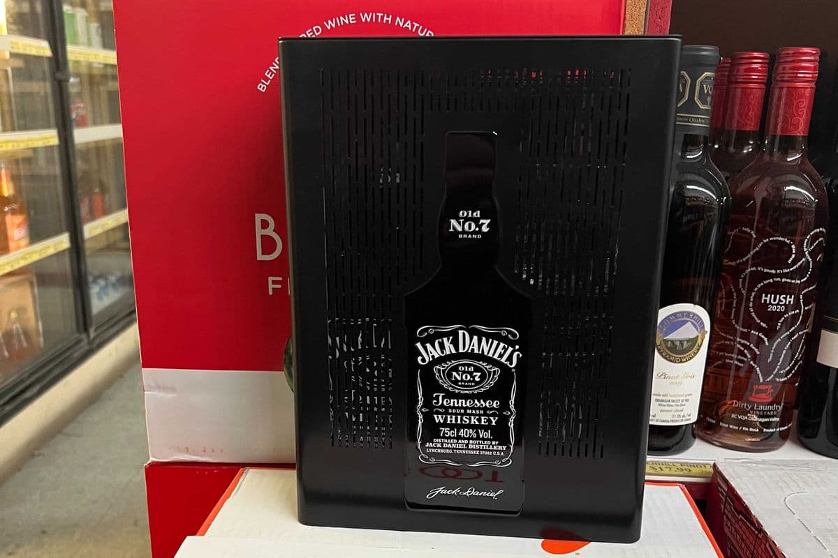 Jack Daniels Gift Pack (1 x 750ml)
