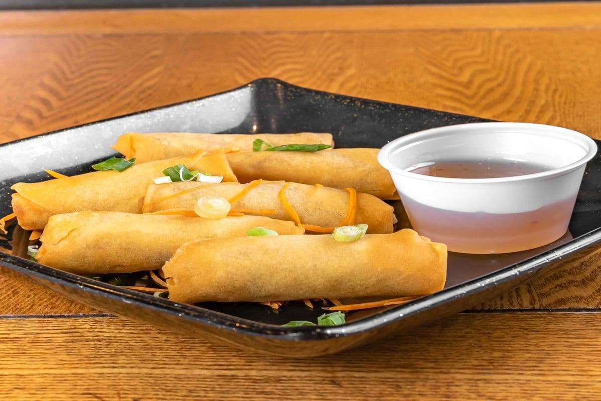 Veggie Spring Rolls (6 Pcs)