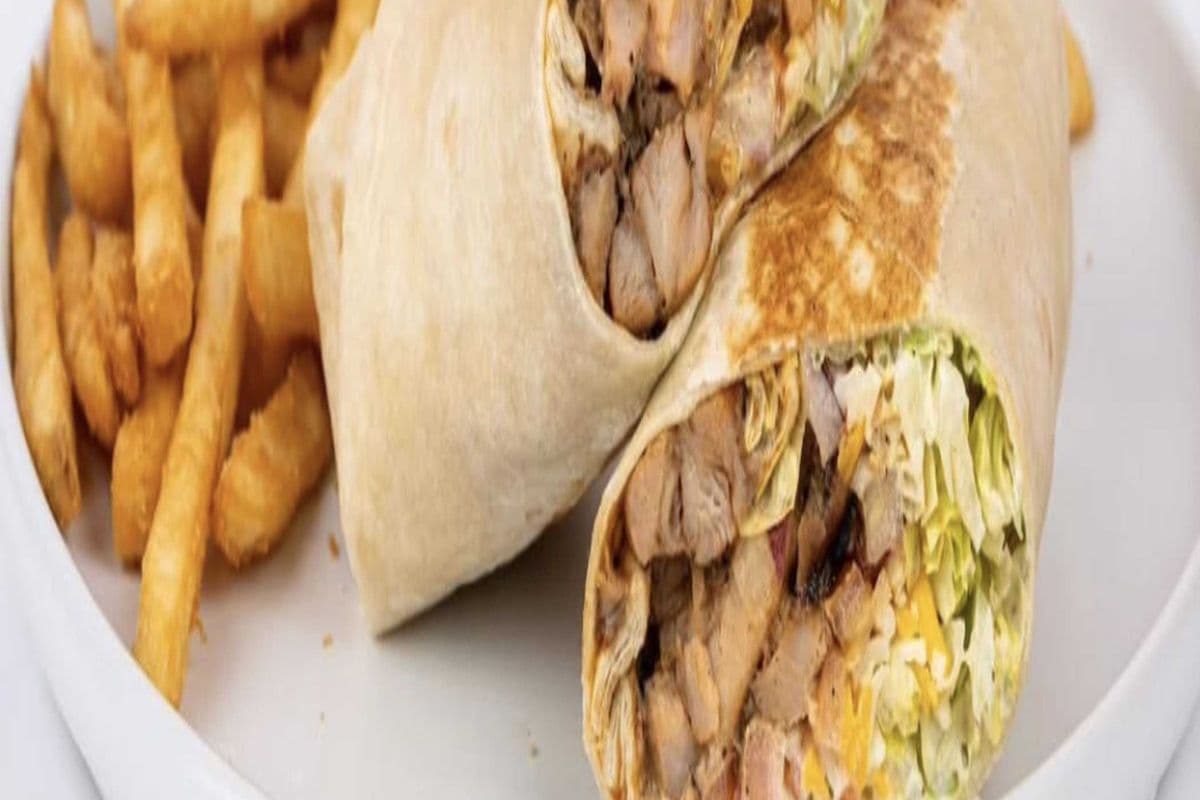 Grilled Chicken Wrap Combo