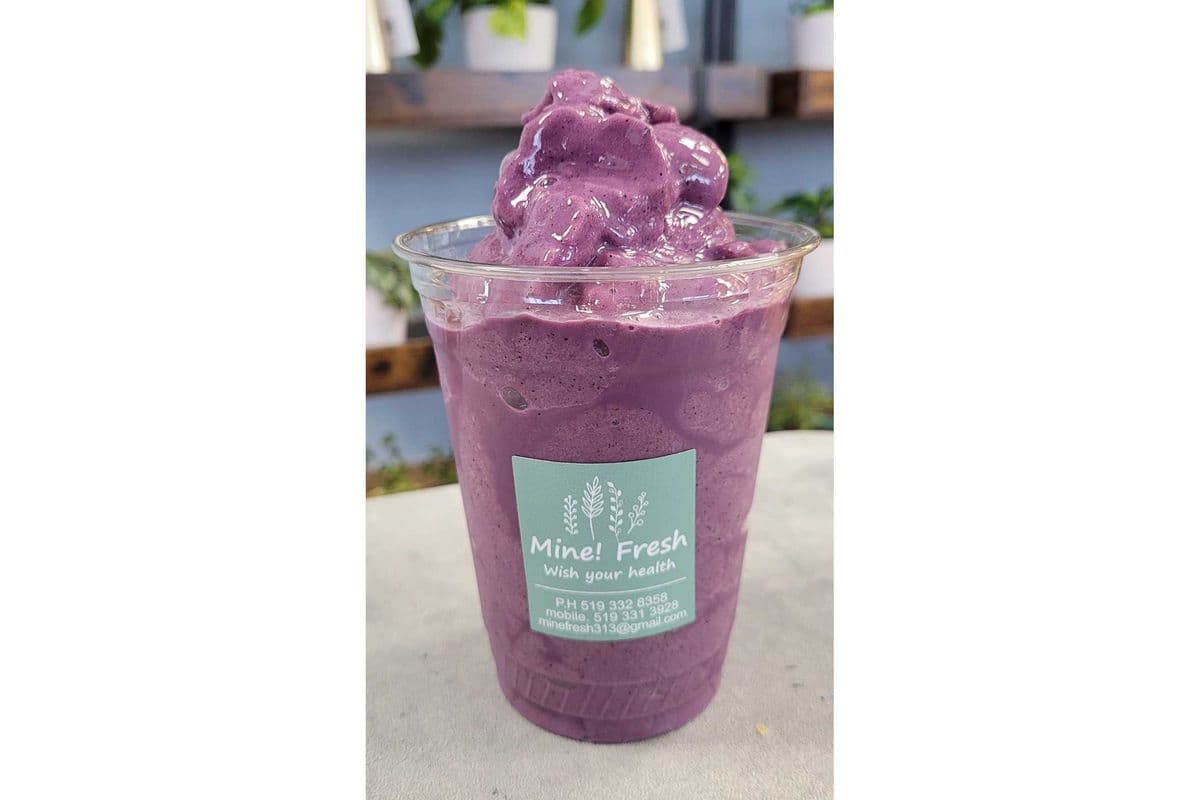 Real Blueberry Banana Smoothie (16oz) (450 Cal)