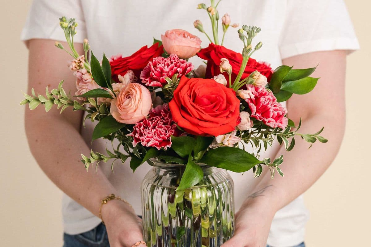 Basic Signature Vase Arrangement