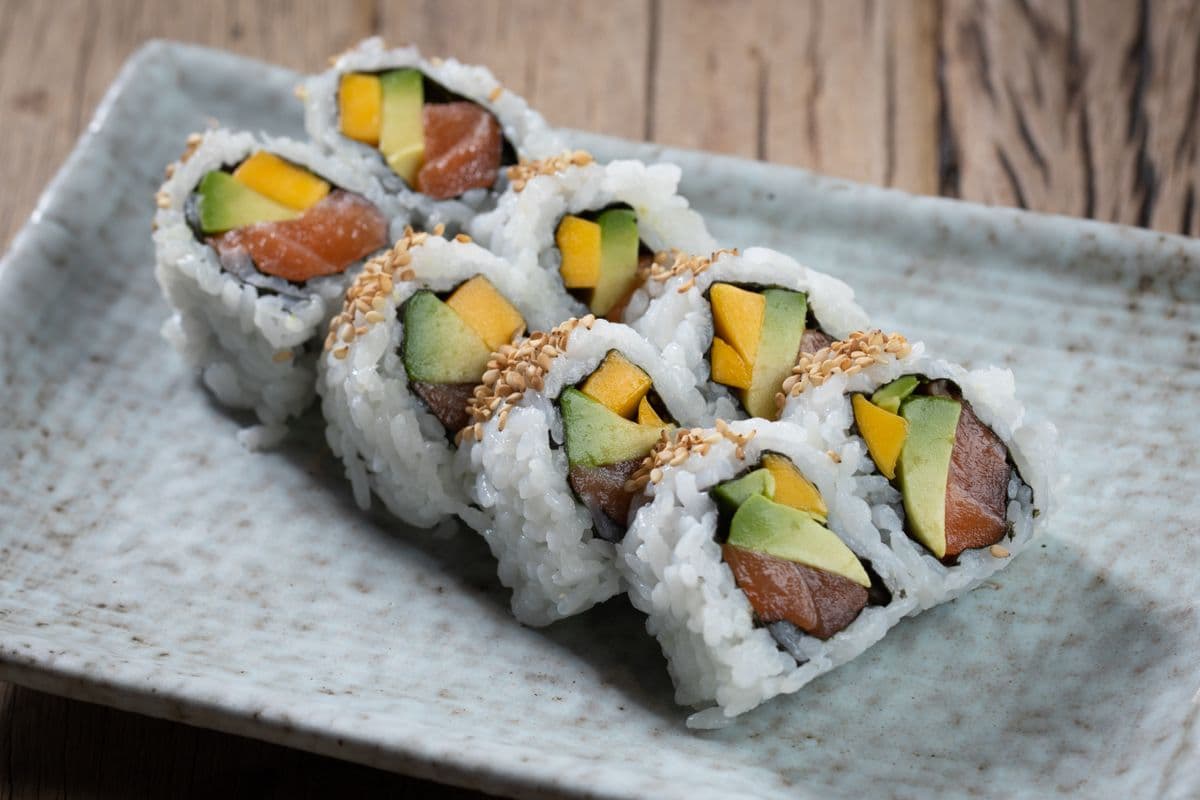 E11. Mango,Salmon and Avocado Roll
