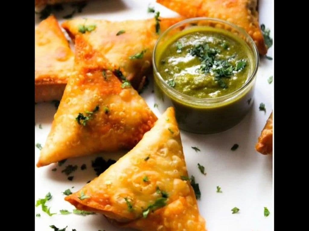 Samosas (2)