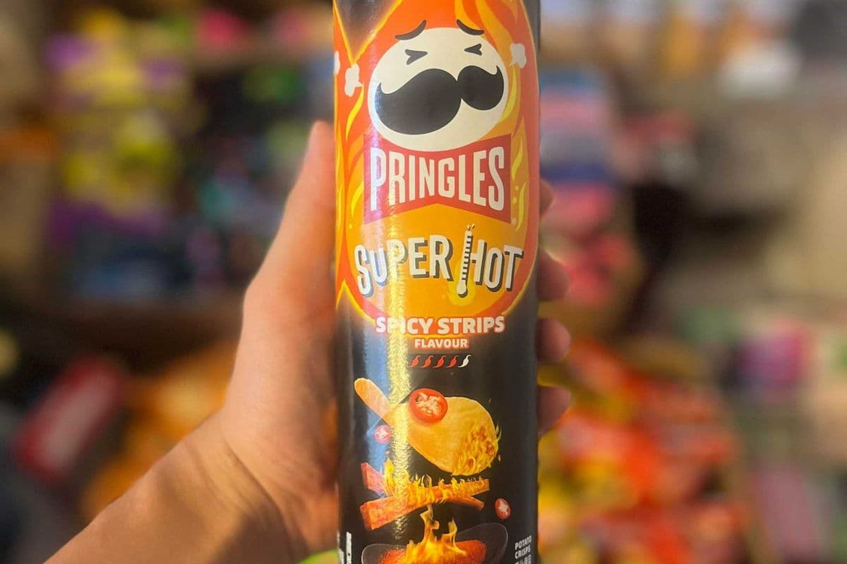 (China) Pringles Super Hot Spicy Strips